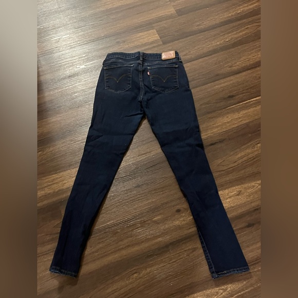 Levis 711 Skinny Jean - Picture 4 of 8